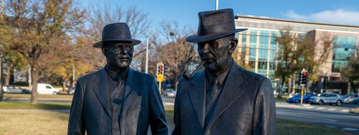 Prime Minister John Curtin and Treasurer Ben Chifley sculpture, Parkes.