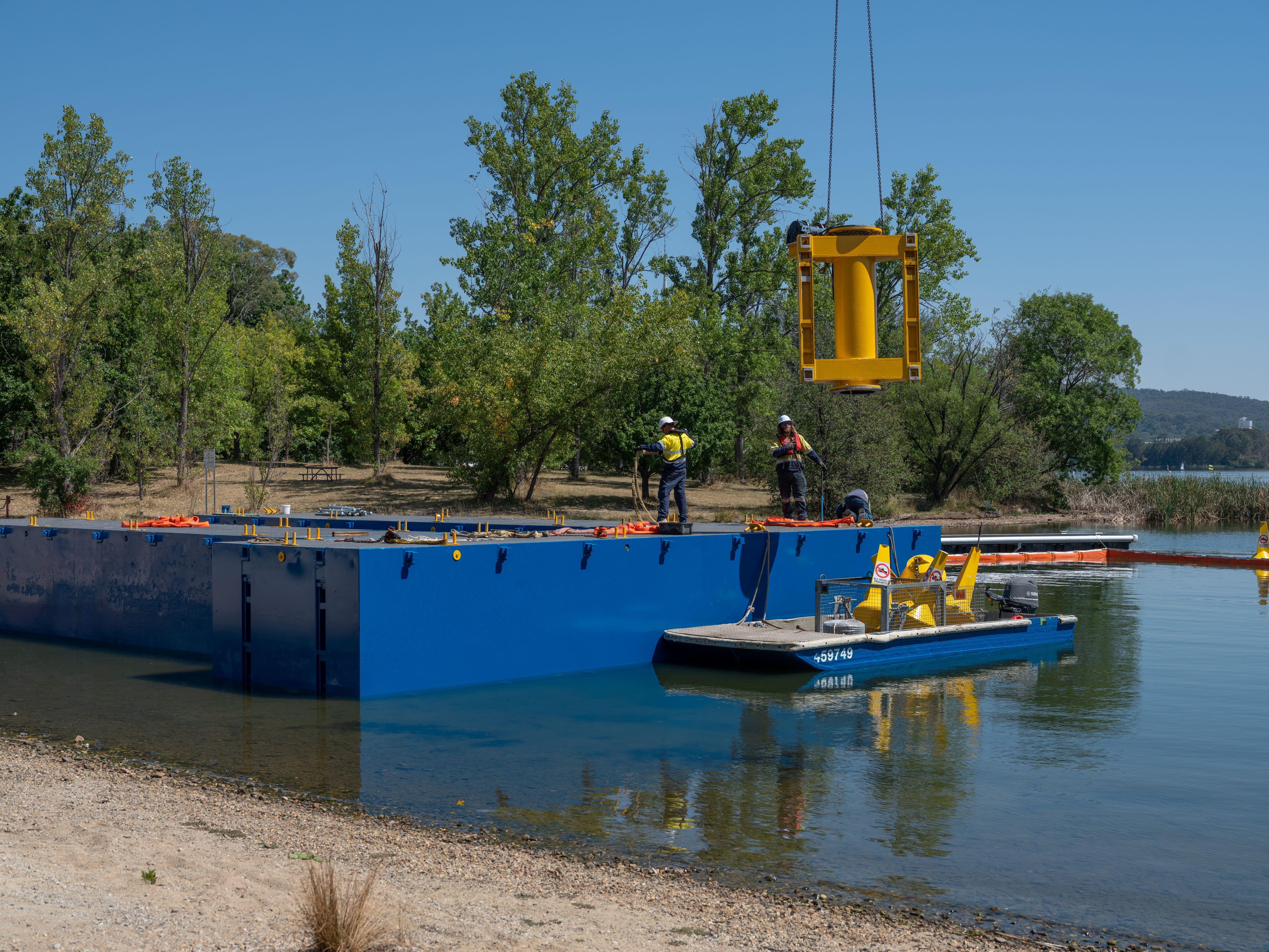 Works beneath the bridge will be carried out from barges and across three days at the end of January these were deliver to site, craned into the water, put together and moved to the first bridge pier at the southern end. 