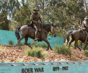 The Boer War Memorial, Anzac Parade, Campbell. 