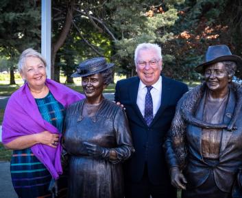 Former NCA Chief Executive Ms Sally Barnes and NCA Chair Mr Terry Weber at the unveiling of the Dame Dorothy Tangney and Dame Enid Lyons Sculpture on International Women’s Day 2023. Credit: NCA