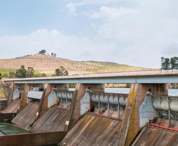 Scrivener Dam Scrivener Dam